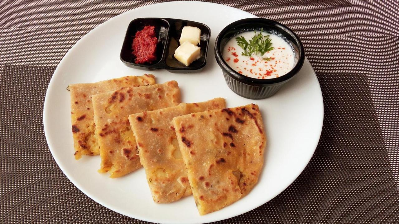 Hotel Luxuria Ludhiana Dış mekan fotoğraf